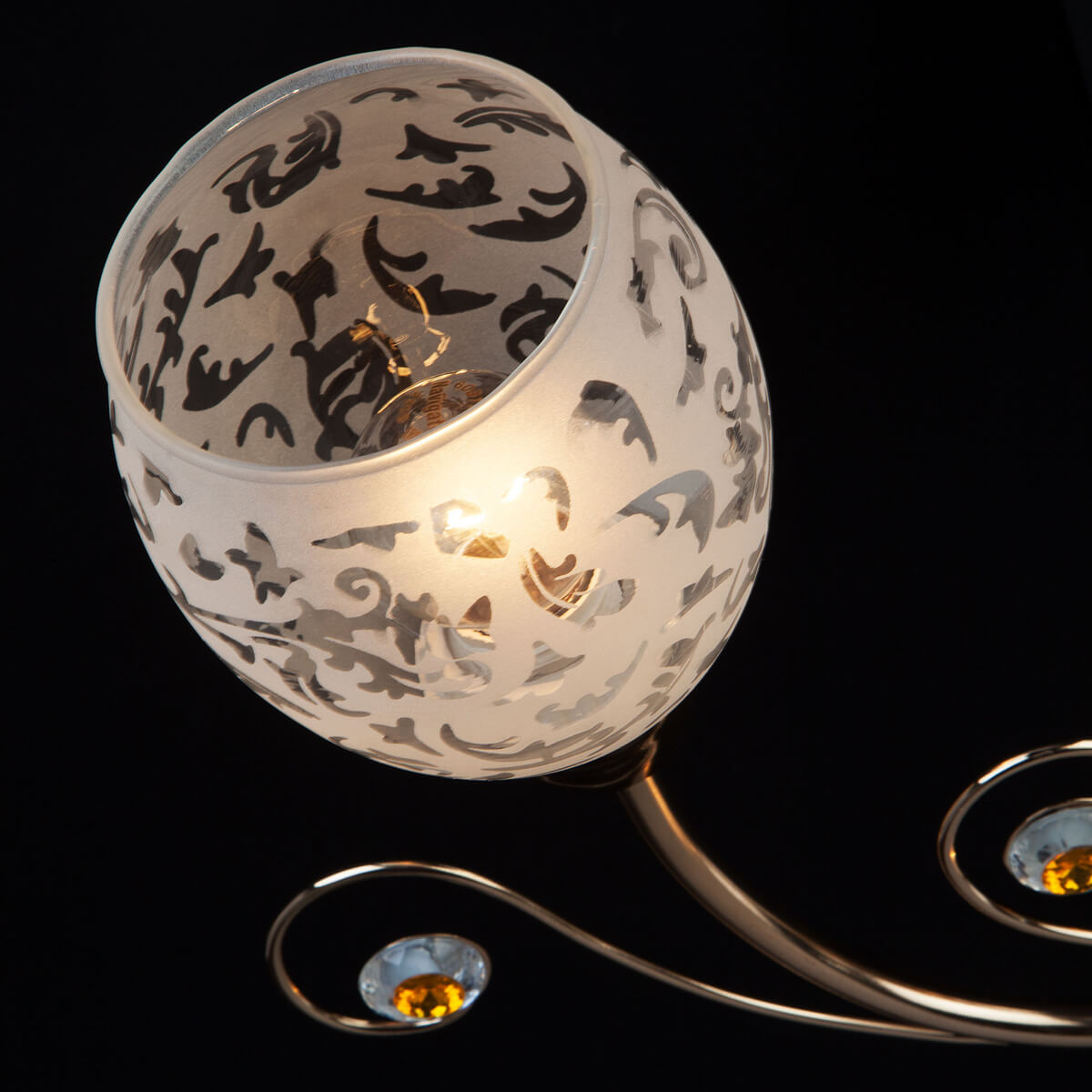 Потолочная люстра Eurosvet 9677/3 золото