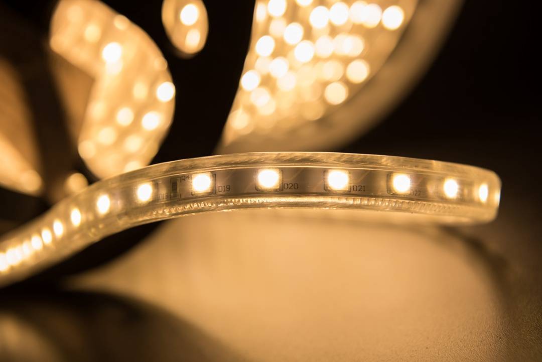 Светодиодная лента SWG LT560-WW-50 000941