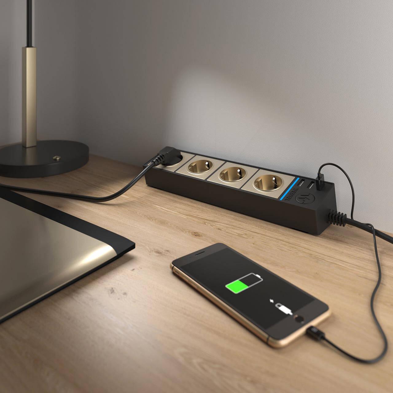 Розеточный блок 4гн 3USB х 1,7м с/з Werkel WL20-04-03 4690389128417