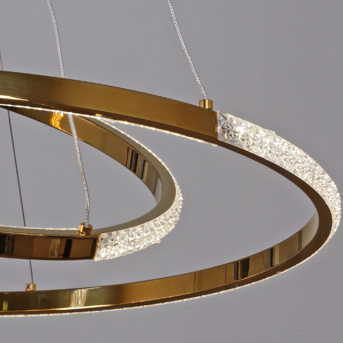 Подвесная люстра Reluce 22064-0.3-400+600