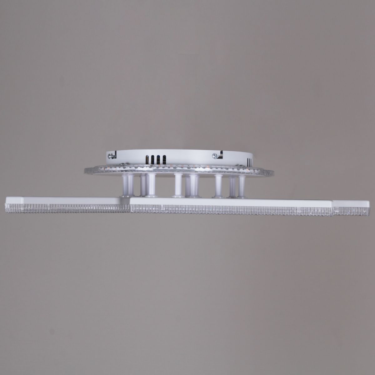 Потолочная люстра Reluce 64430-0.3-06C WH