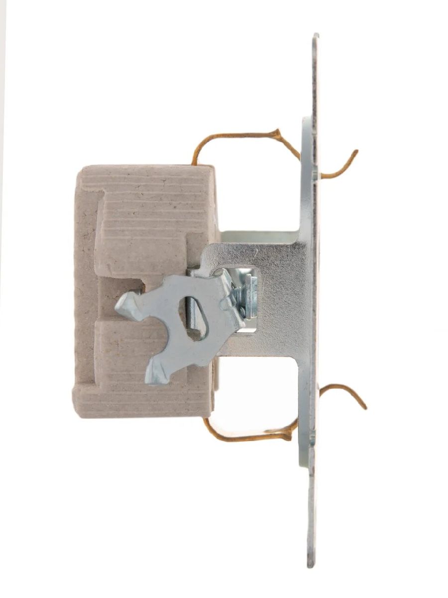 Розетка с защитой от детей Lezard Karina 707-0388-124B