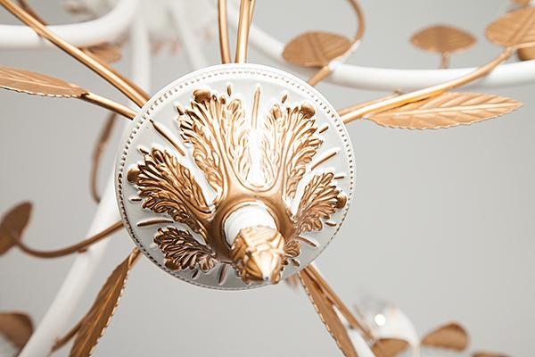 Подвесная люстра Eurosvet 60023/5 белый с золотом