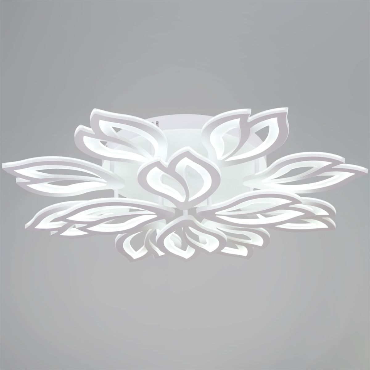 Потолочная люстра Reluce 85162-0.3-8+4