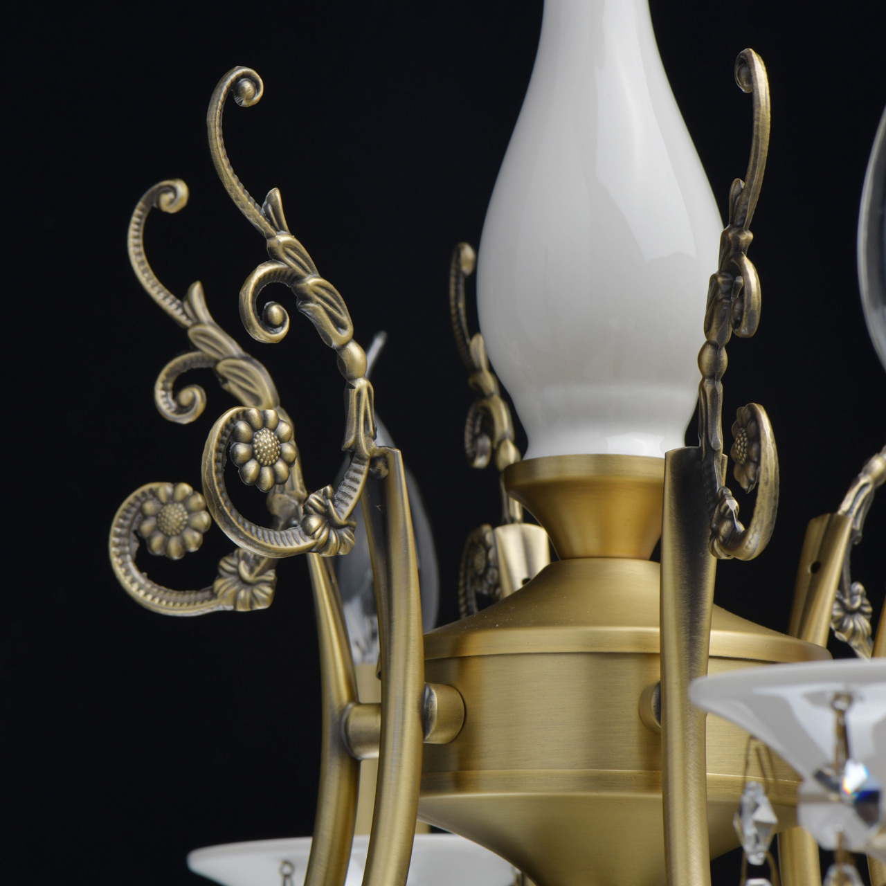 Подвесная люстра MW-Light Свеча 683012406