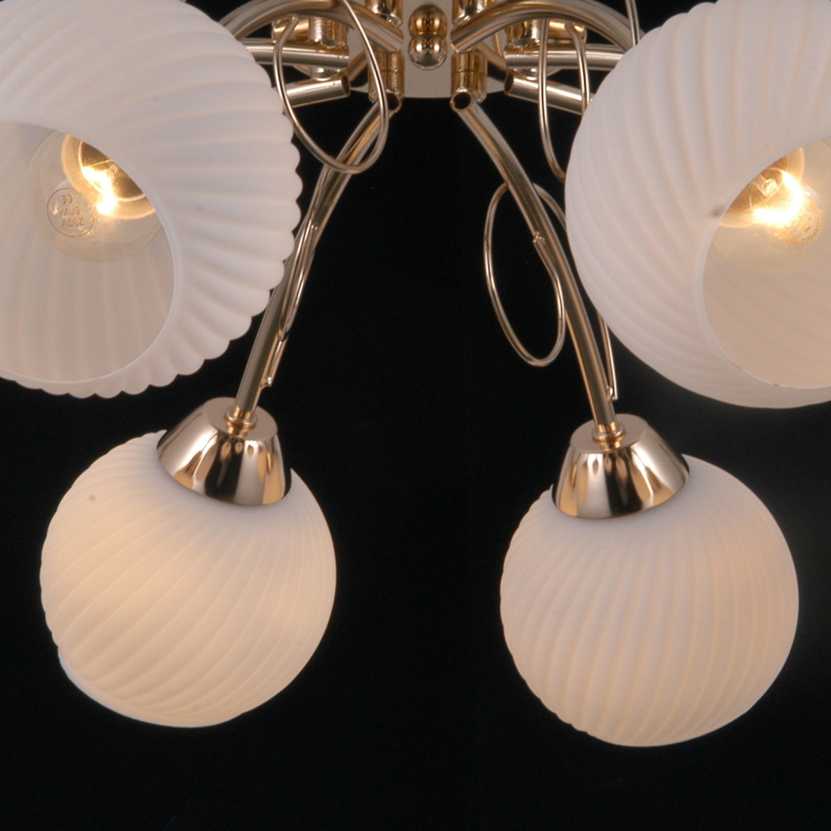 Потолочная люстра Illumico IL0240-8CSQ-79 GD