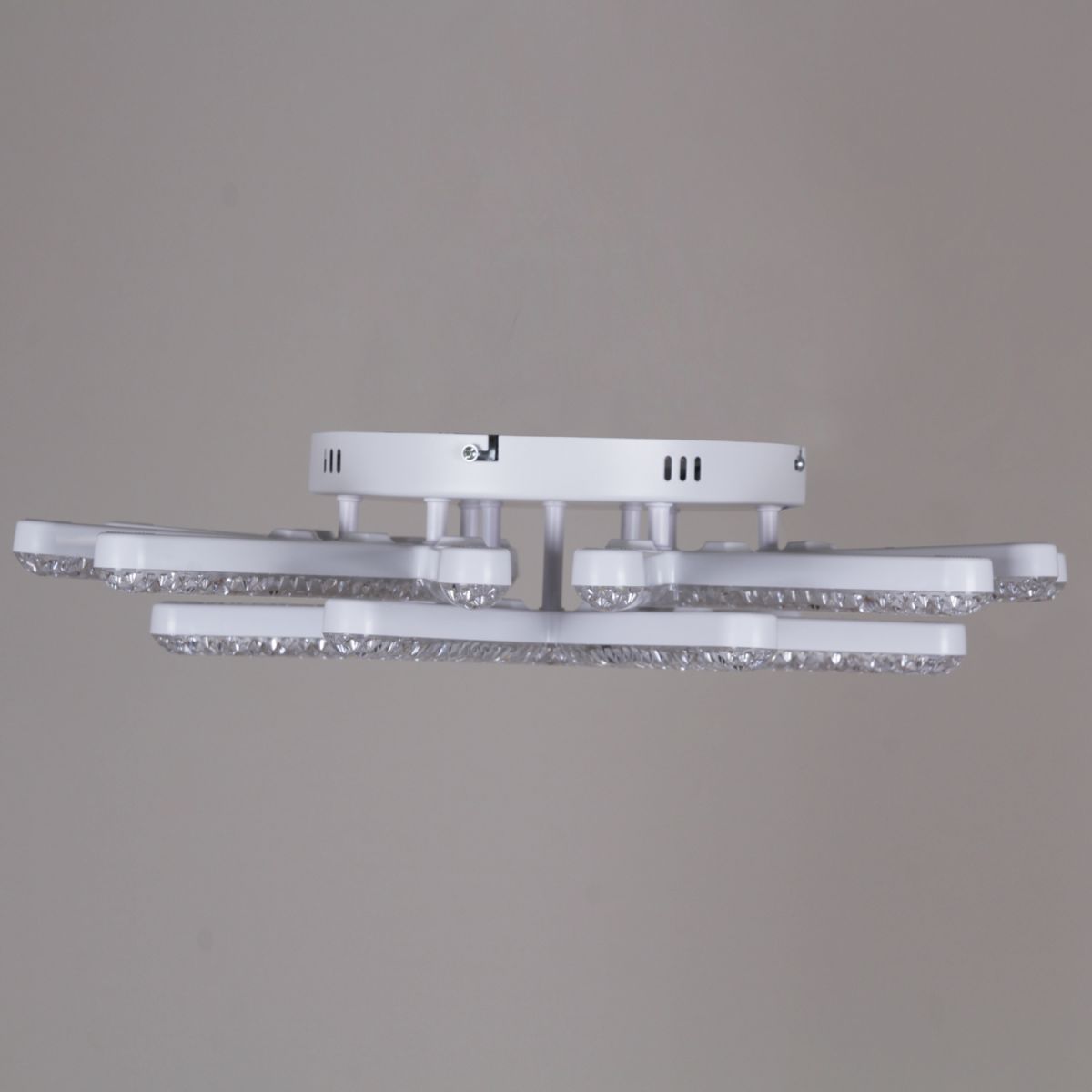 Потолочная люстра Reluce 72190-0.3-09 WH