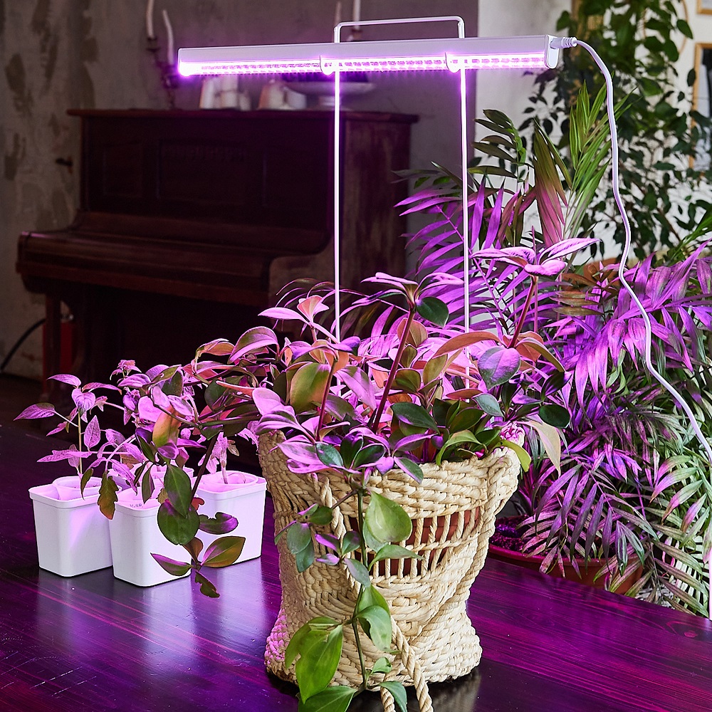 Cветодиодный светильник для растений (UL-00002991) Uniel ULI-P20-10W/SPSB IP40 White