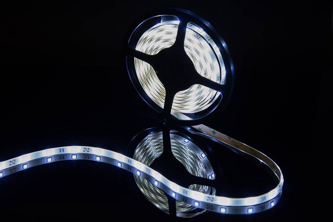 Светодиодная лента SWG SWG530-12-7.2-W-65 000077