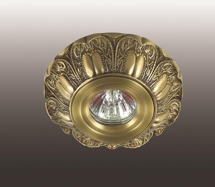 Встраиваемый светильник Novotech Latica 370186