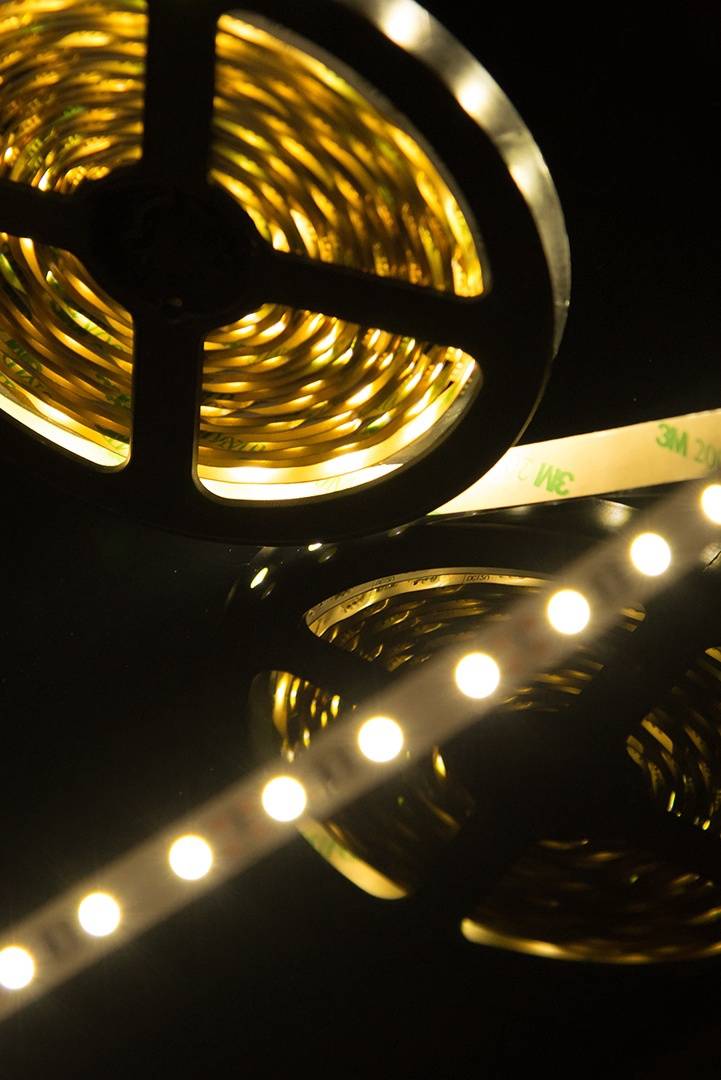 Светодиодная лента SWG SWG560-12-14.4-NW 000929