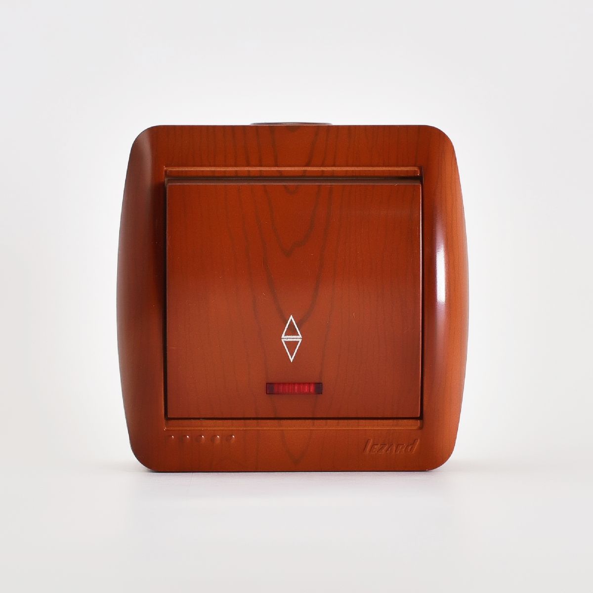 Выключатель проходной с подсветкой Lezard Nata 710-0600-114