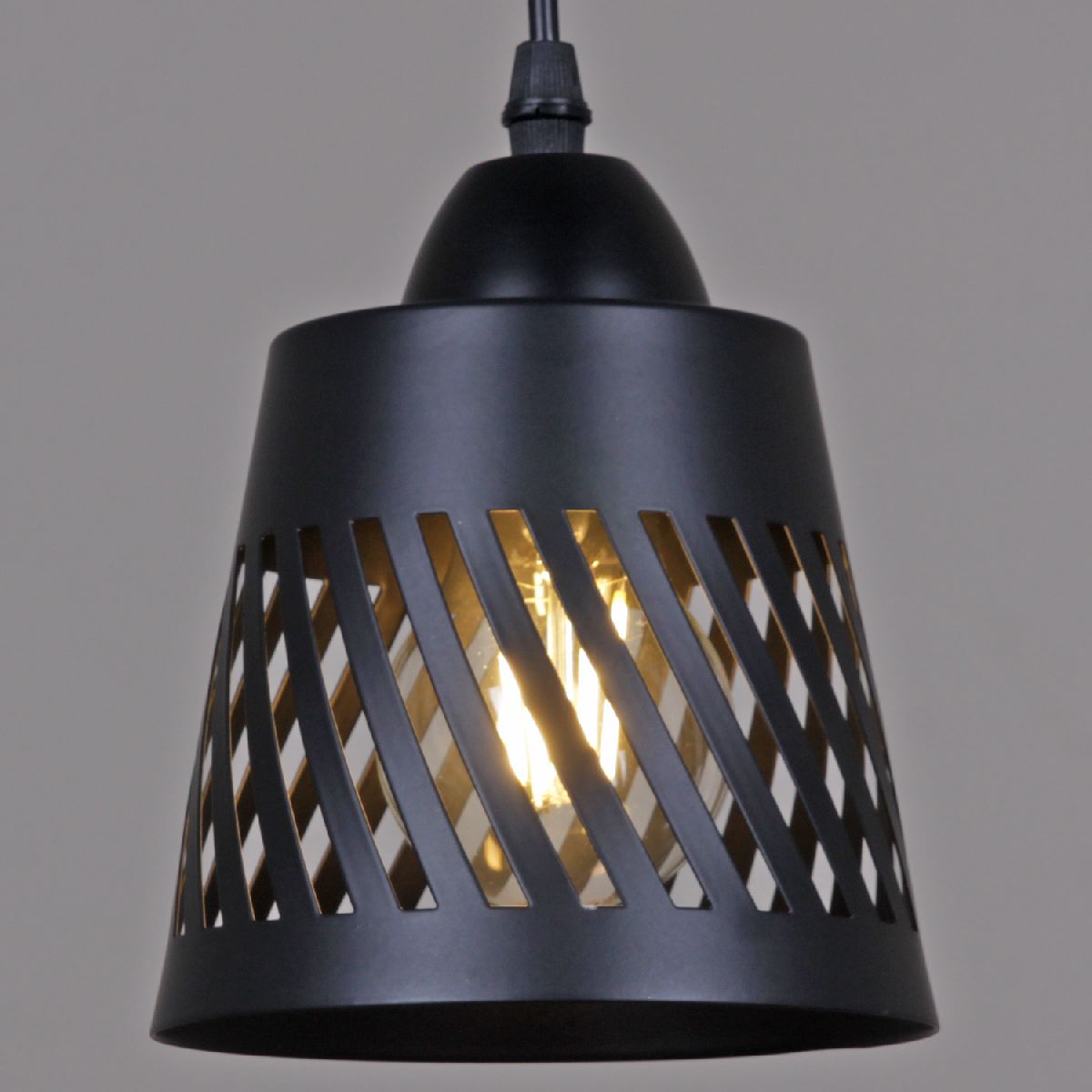 Подвесной светильник лофт Reluce 06172-0.9-01 BK