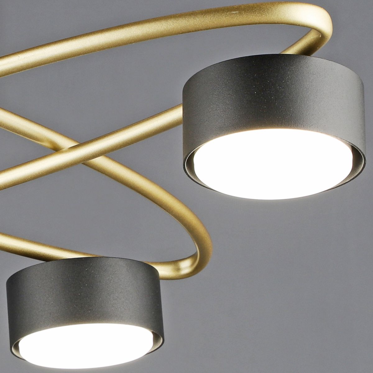 Потолочная люстра Reluce 06658-0.3-04 GD+BK GX53