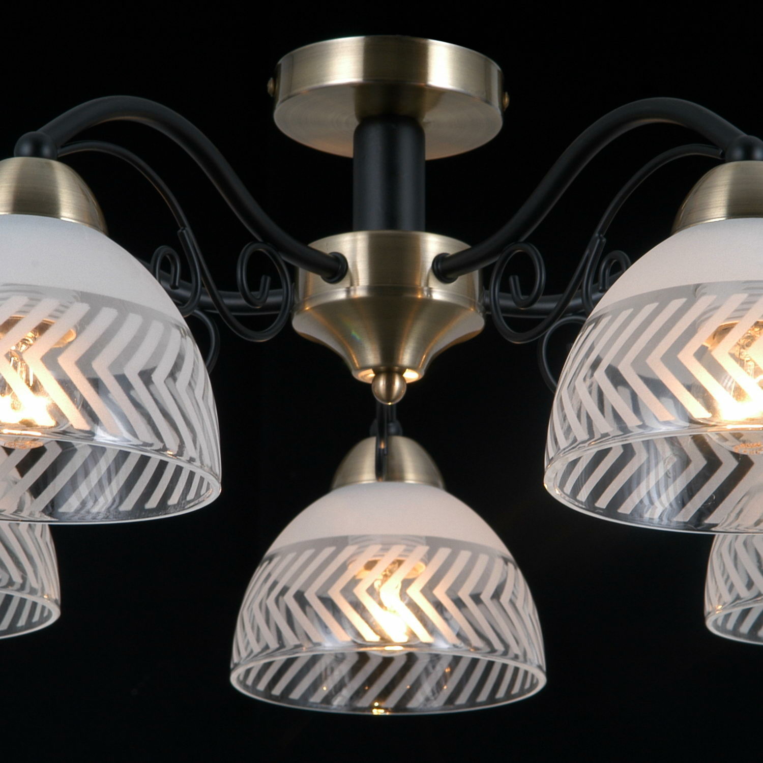 Люстра на штанге Illumico IL0435-5CSQ-79 AB BK