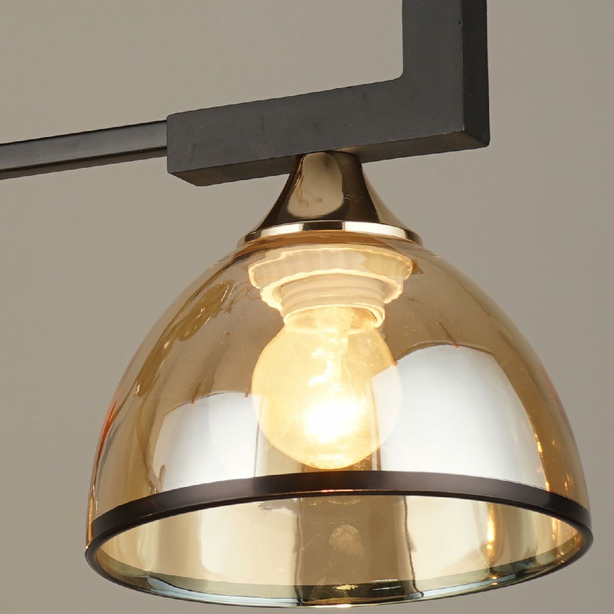 Люстра на штанге Reluce 03634-0.3-03