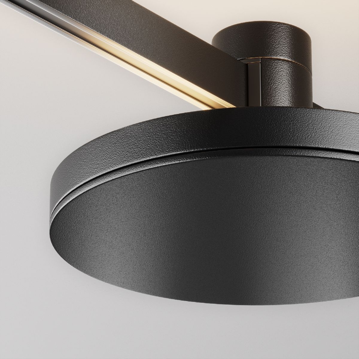 Трековый магнитный светильник Maytoni Plato TR152-1-7W3K-B