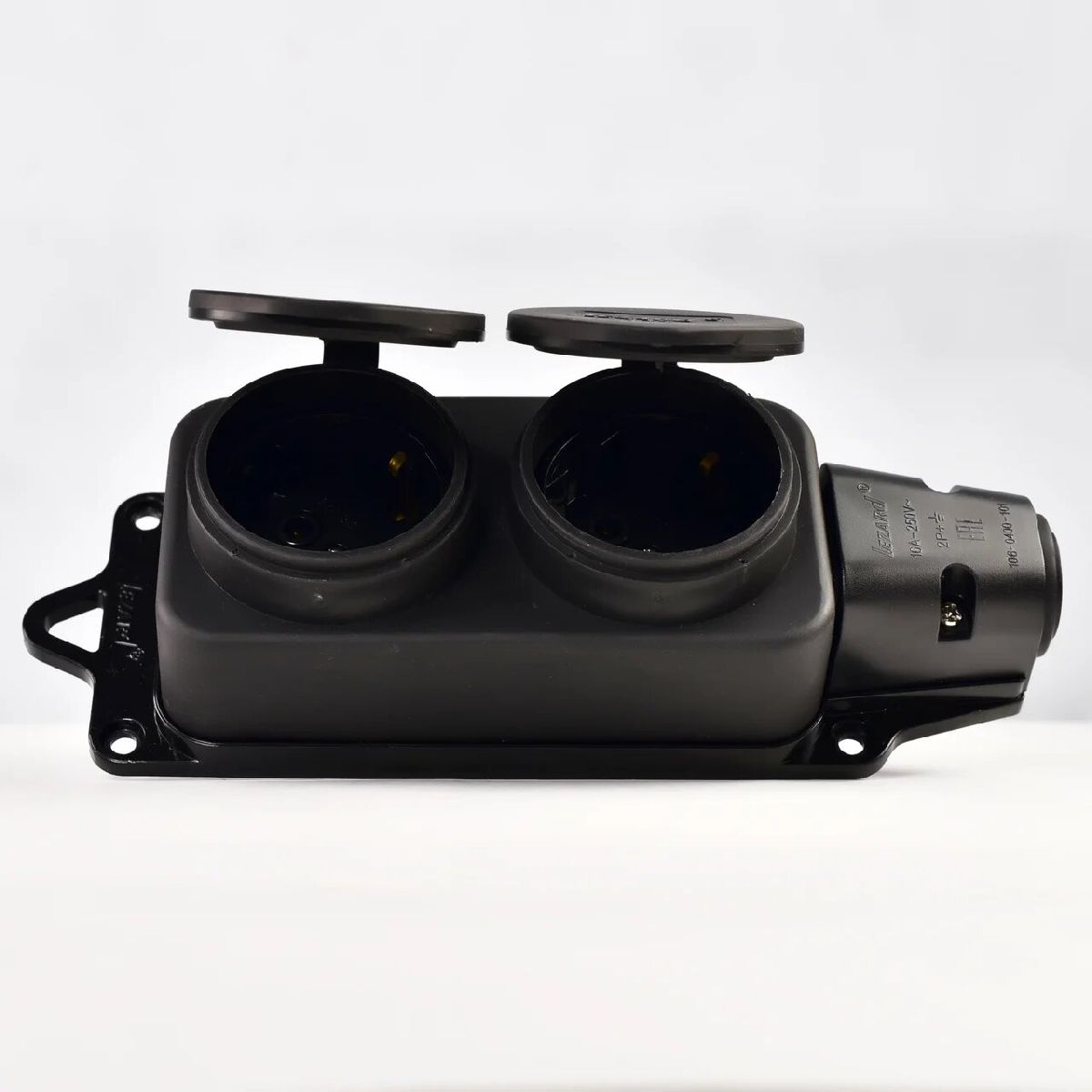 Розетка наружная двойная с заглушками Lezard Каучук 106-0400-0110/110