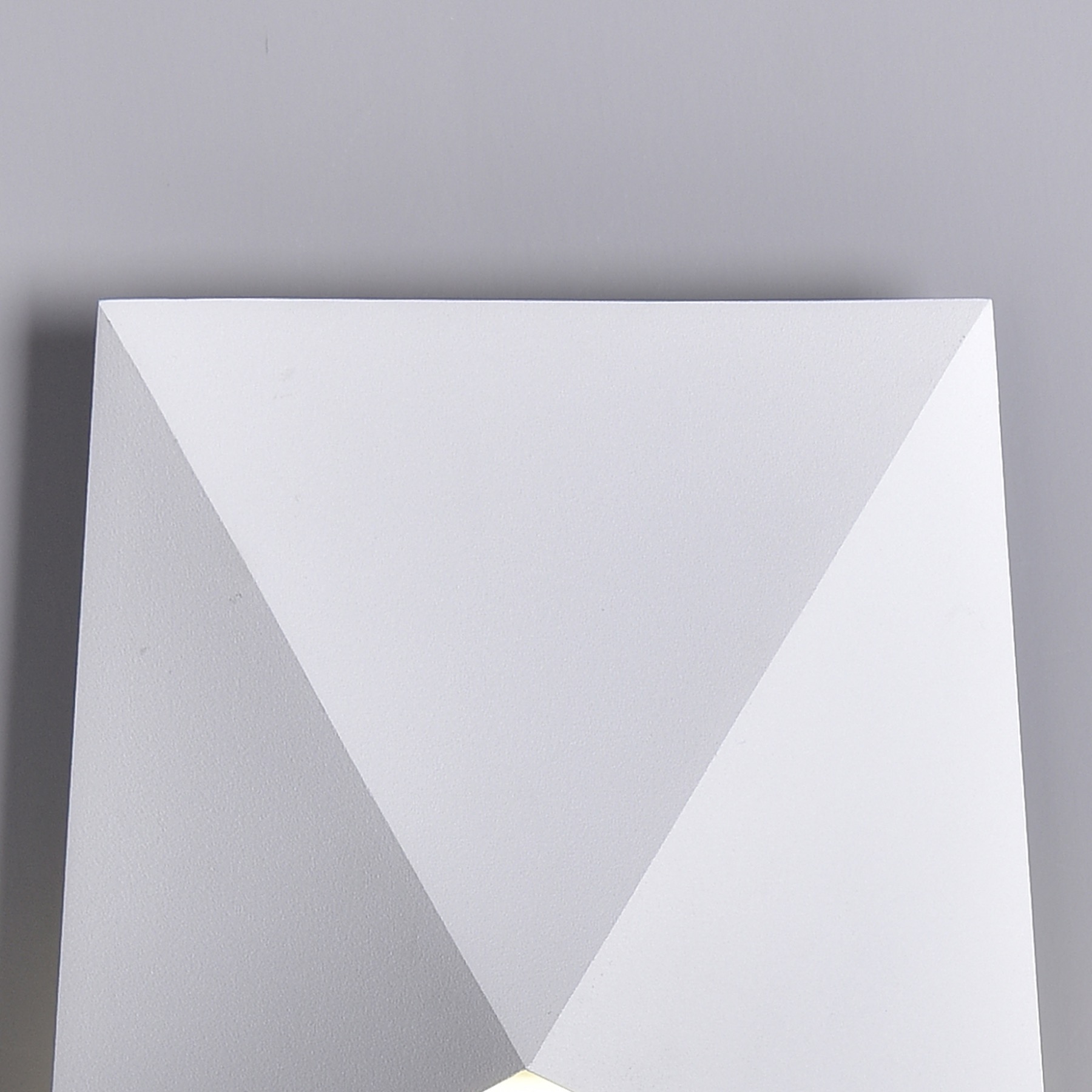 Уличный настенный светодиодный светильник Mantra Triax 6526