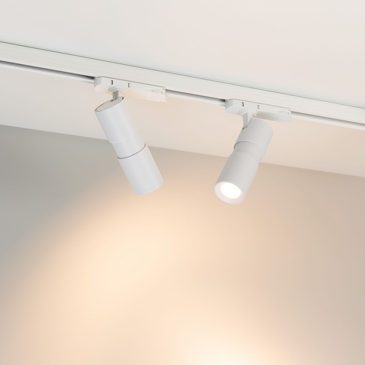 Трековый трехфазный светильник Arlight LGD-ARTEMIS-TRACK-4TR-R55-12W Warm2700 (WH, 8-80 deg, 230V, TRIAC) (IP20 Металл) 053474