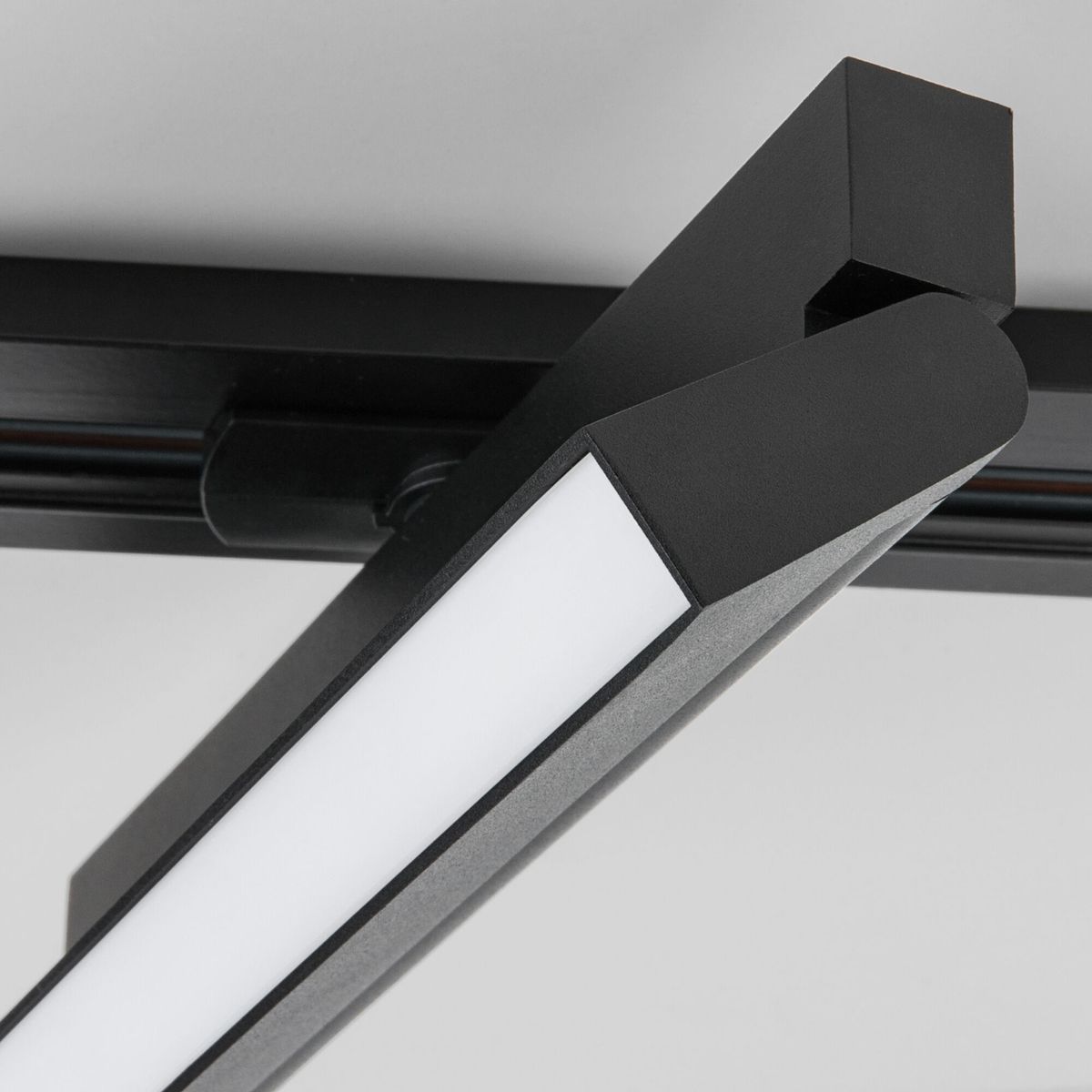 Трековый светильник Elektrostandard Arda 4690389180071 a057437