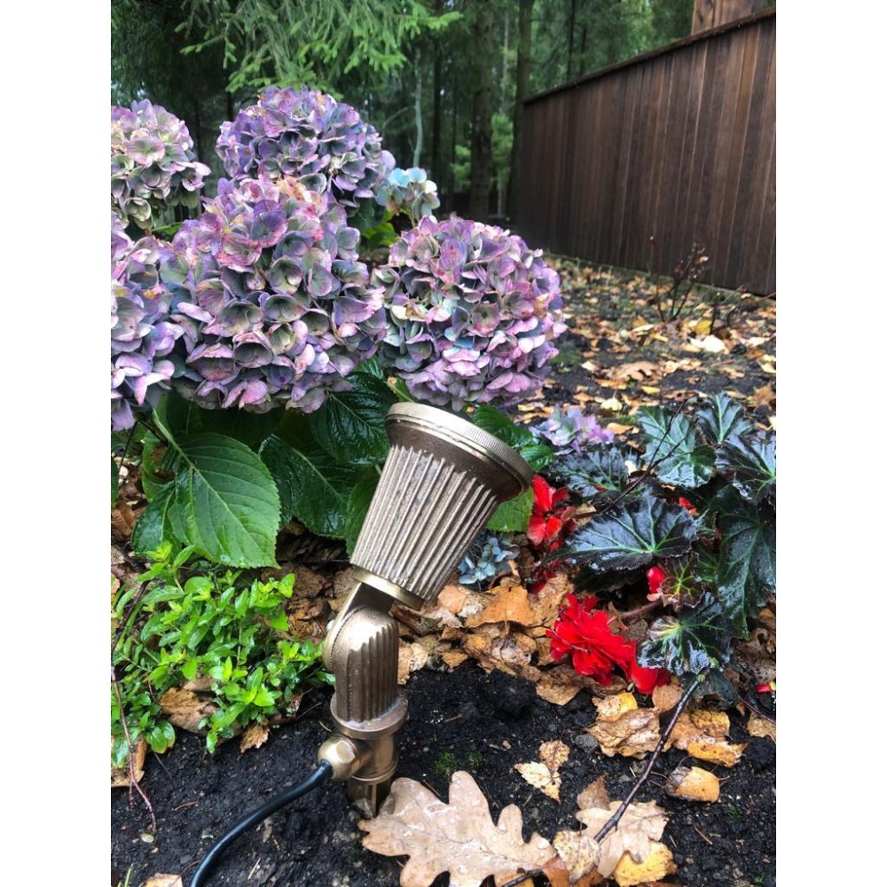 Ландшафтный светильник Covali FL-33005