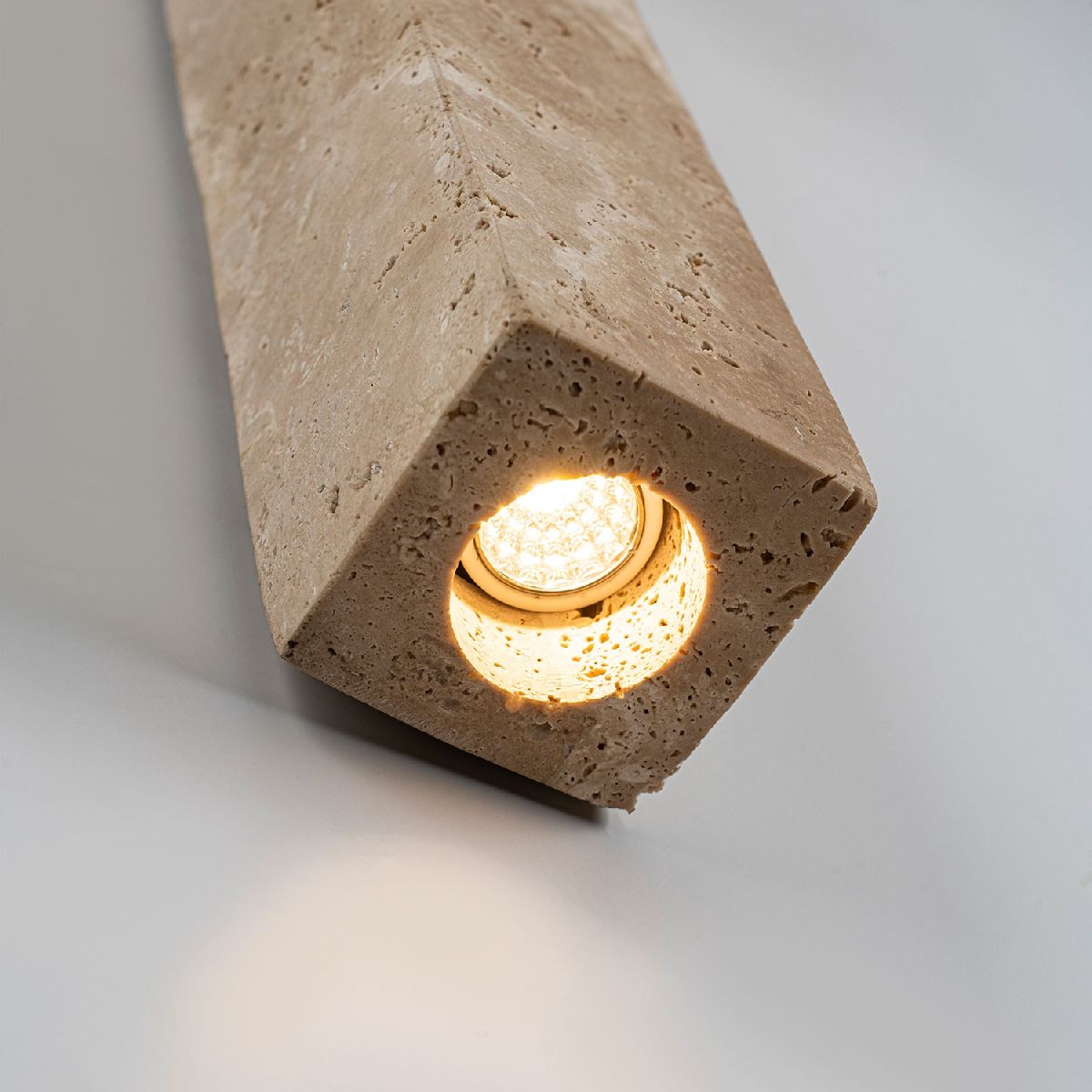 Настенный светильник Modestyle MS.230.600 BS