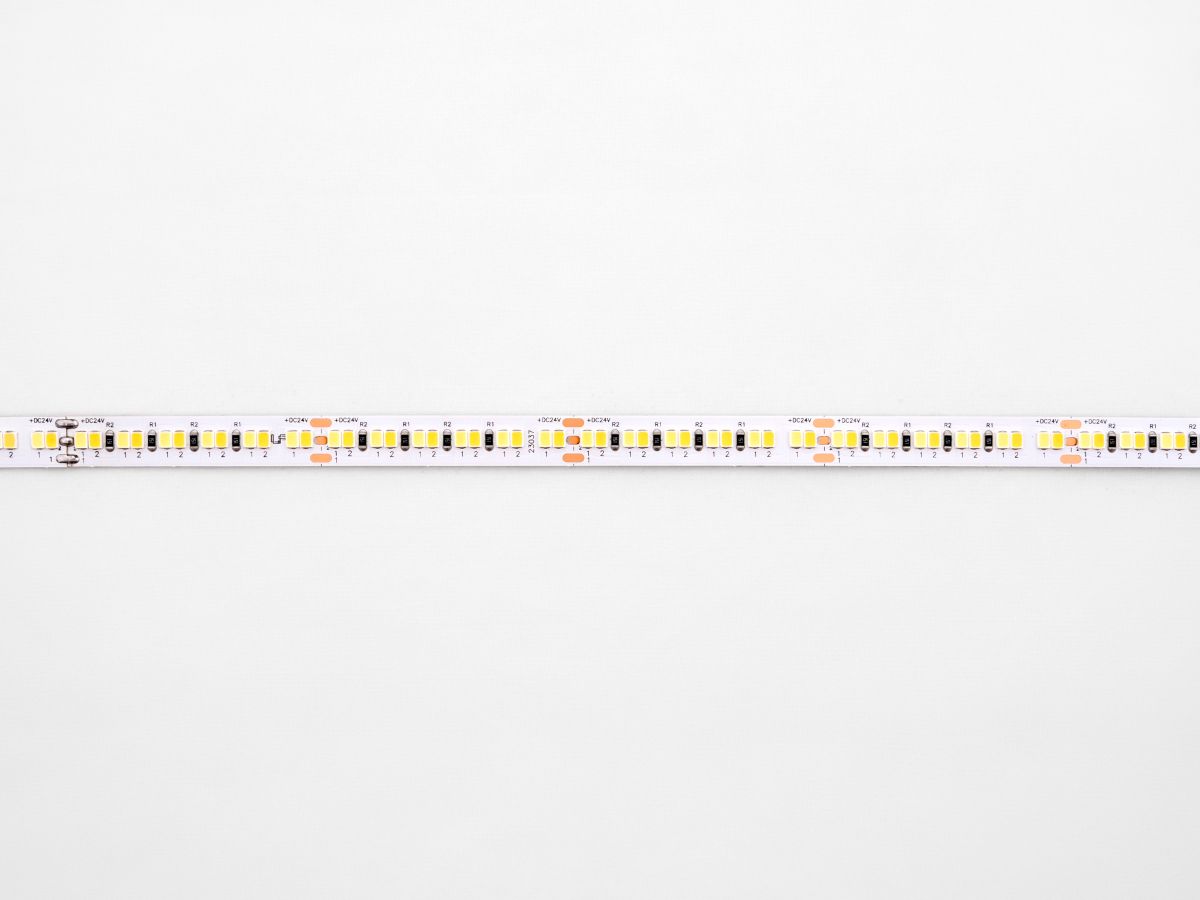 Светодиодная лента LEDS POWER 2835 240/м (24Вт/м) 24В CCT 005829