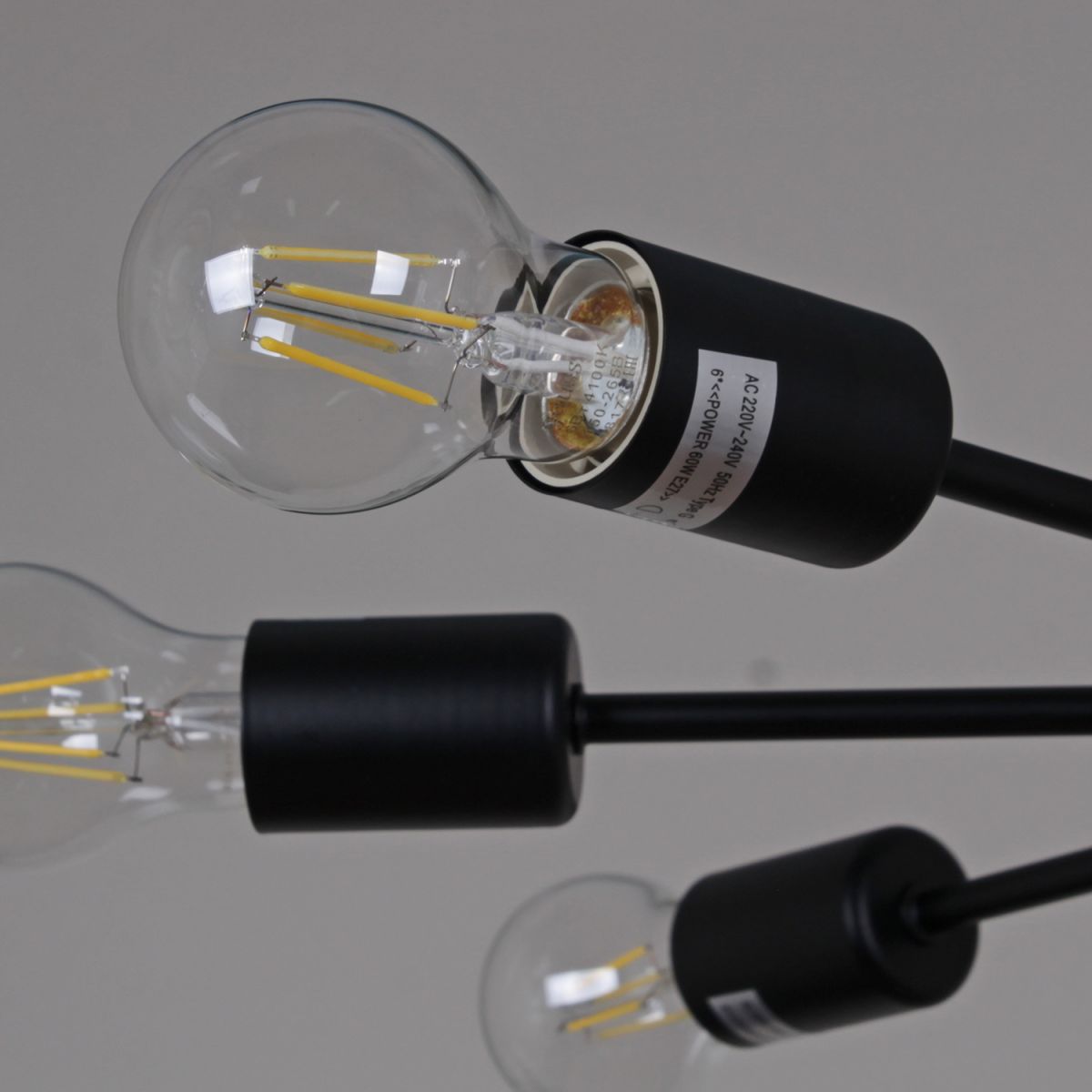 Люстра на штанге Reluce 01732-0.3-06 BK