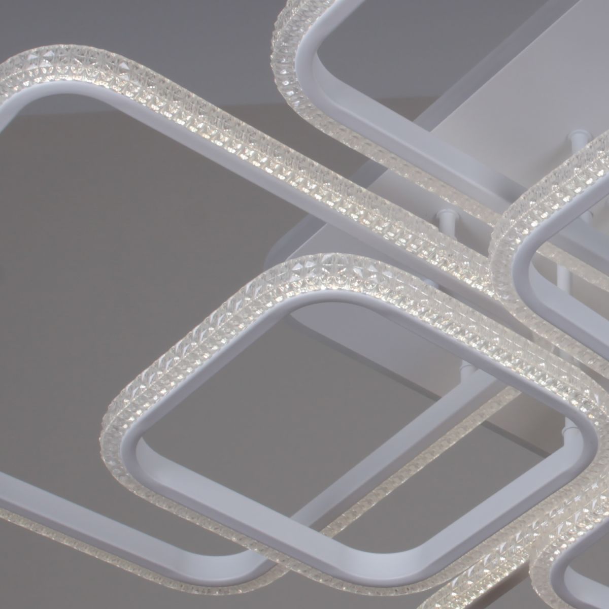 Потолочная люстра Reluce 06335-0.3-08C WH (RGB)