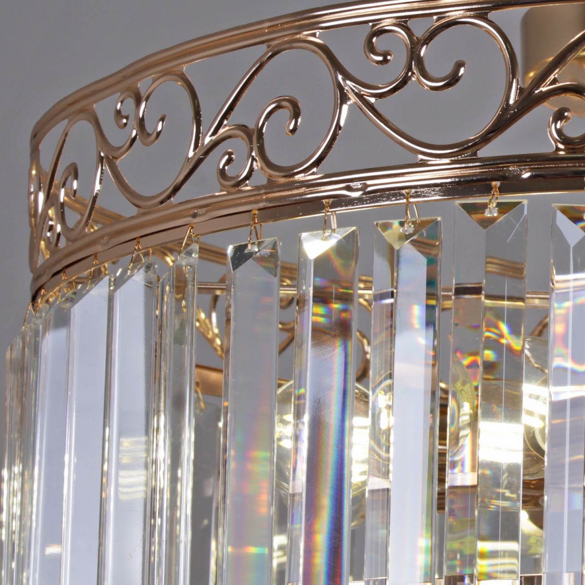 Потолочная люстра Reluce 90183-0.3-08 FGD