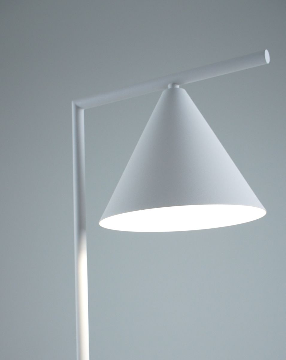 Торшер Moderli Omaha V11593-1F