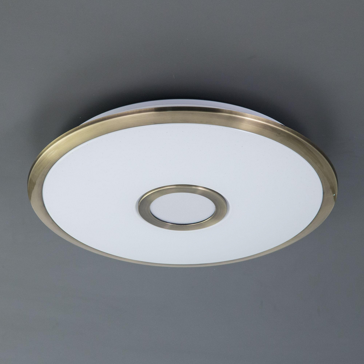 Потолочная люстра Citilux  Старлайт CL703A33G