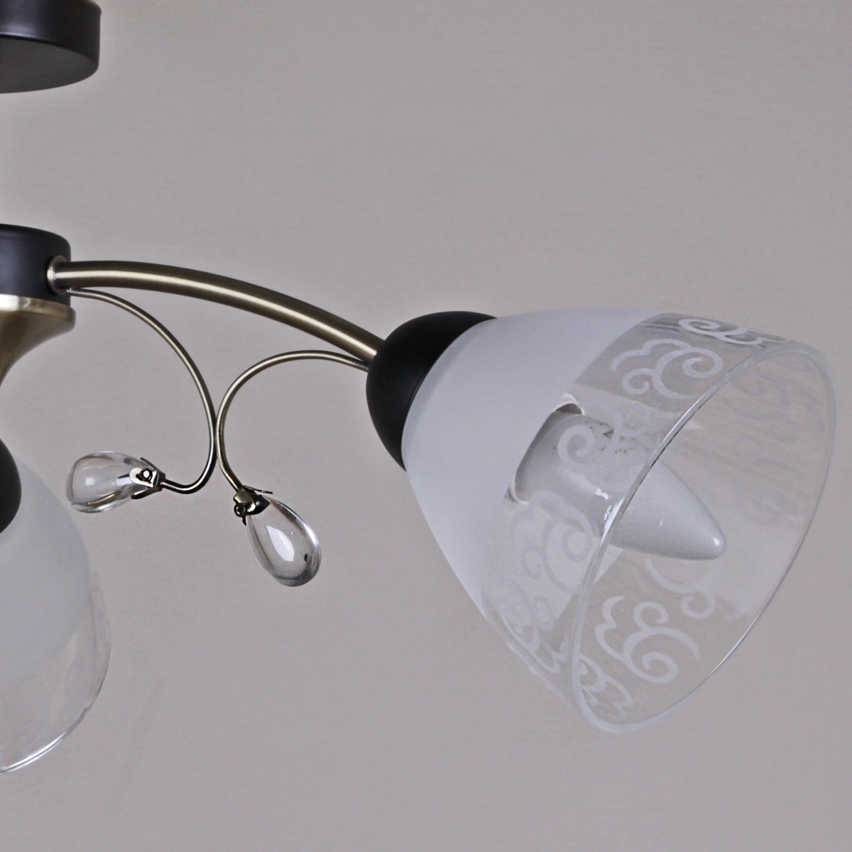 Люстра на штанге Illumico IL0287-3CSQ-29 BK AB