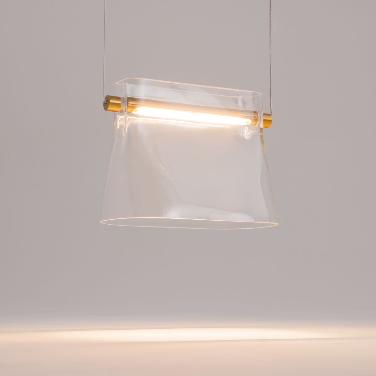 Подвесной светильник Maytoni Cabaret MOD170PL-L8BS3K