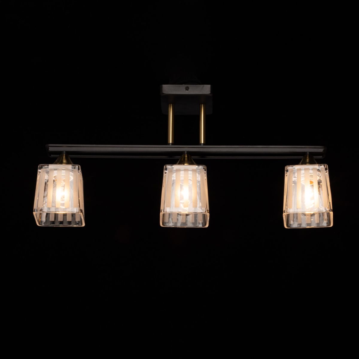 Потолочный светильник De Markt City Тетро 118010203