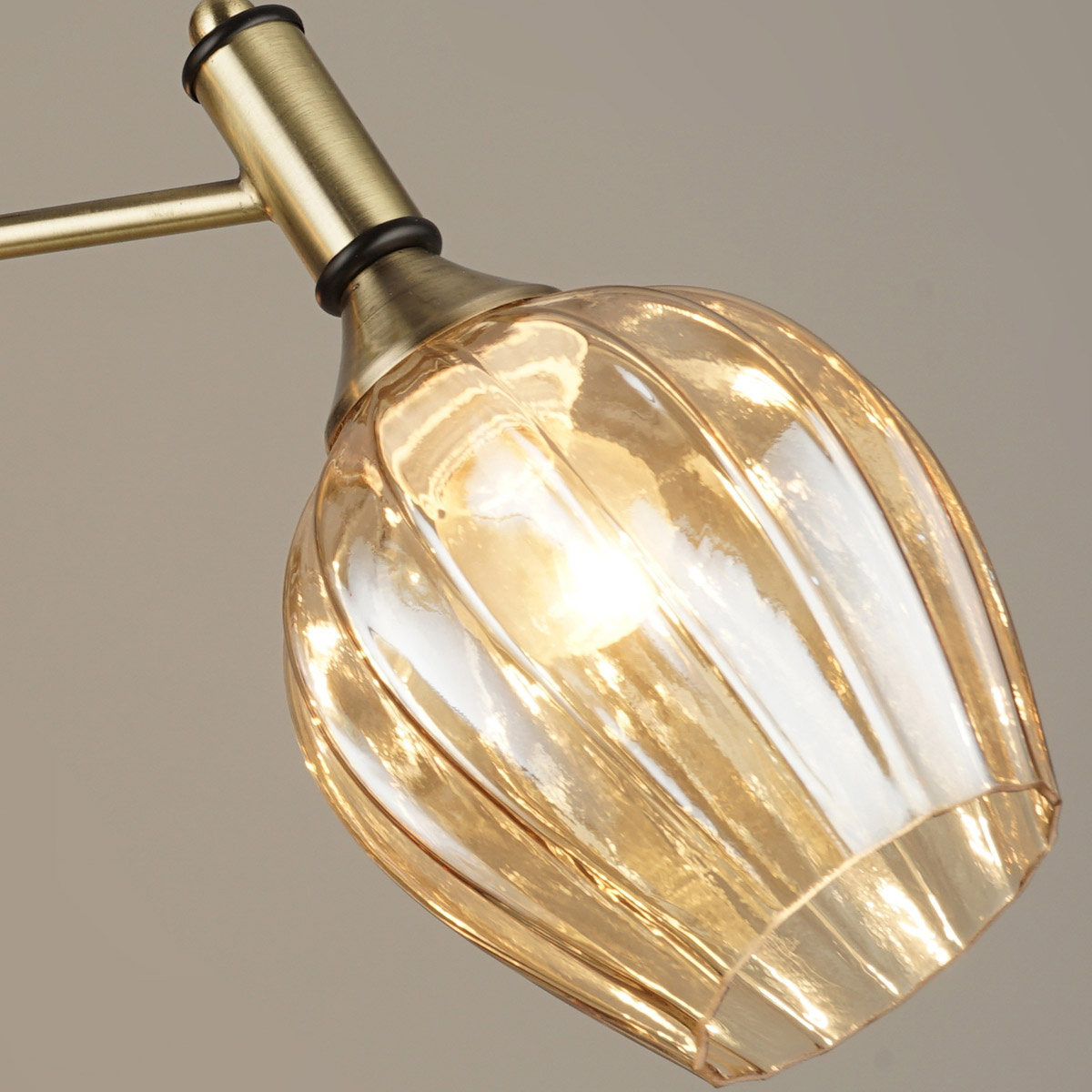 Люстра на штанге Reluce 03624-0.3-03