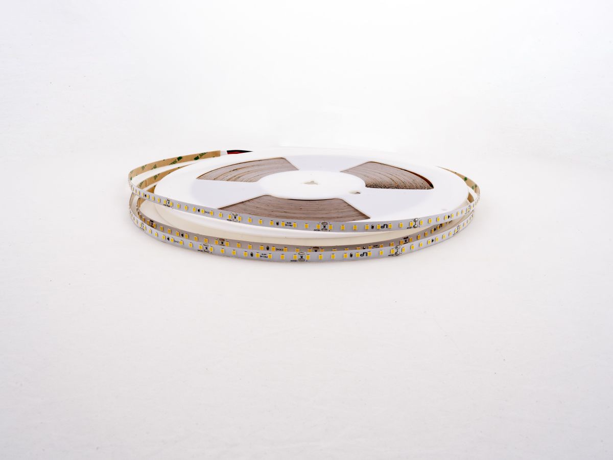 Светодиодная лента LEDS POWER 2835 112/м (10Вт/м) 24В нейтральная 30м/кат, серия ПРО140 005751