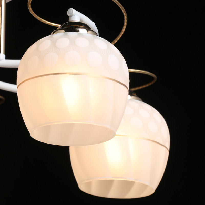 Люстра на штанге DeMarkt 677013205