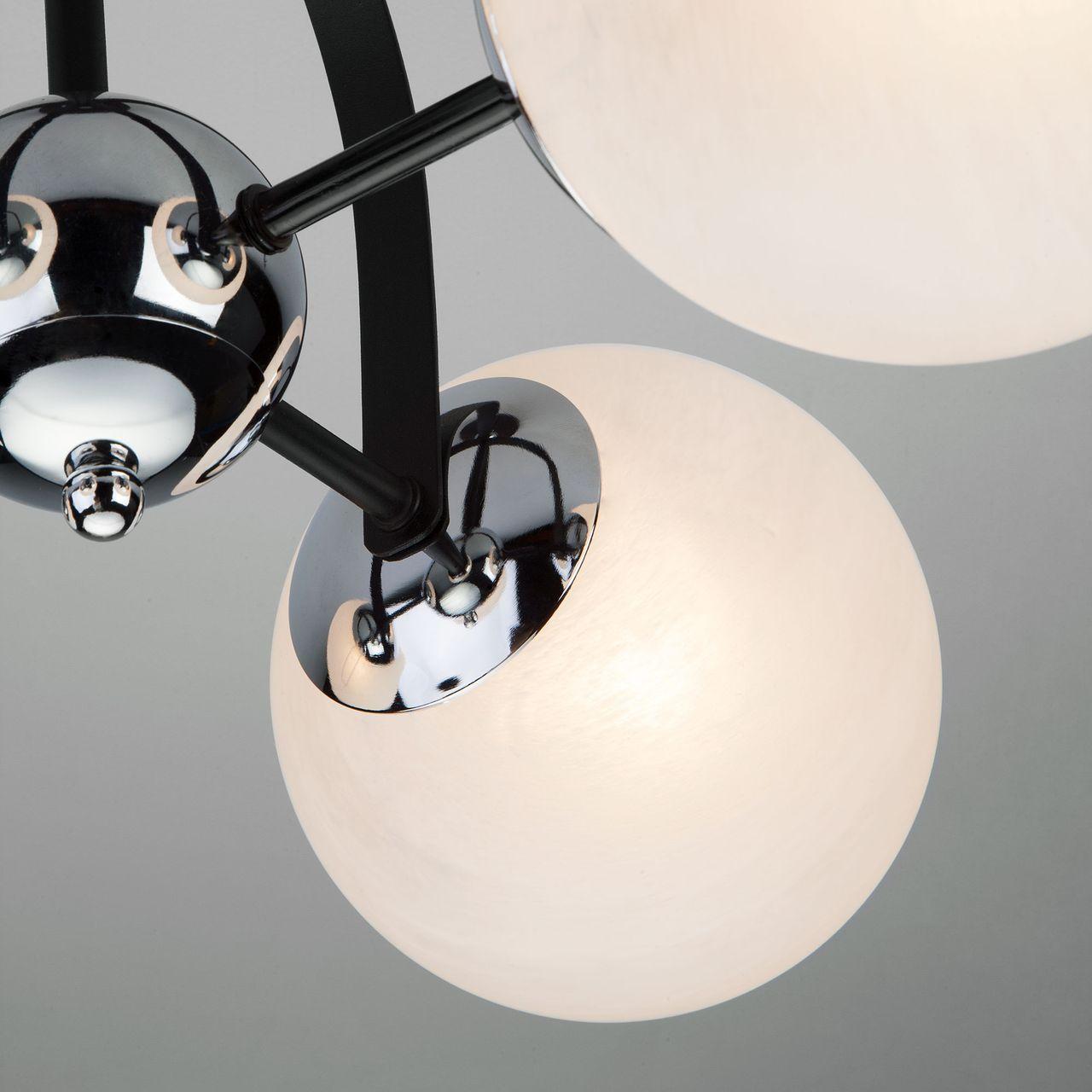 Потолочная люстра Eurosvet Globe 70082/4 хром/черный