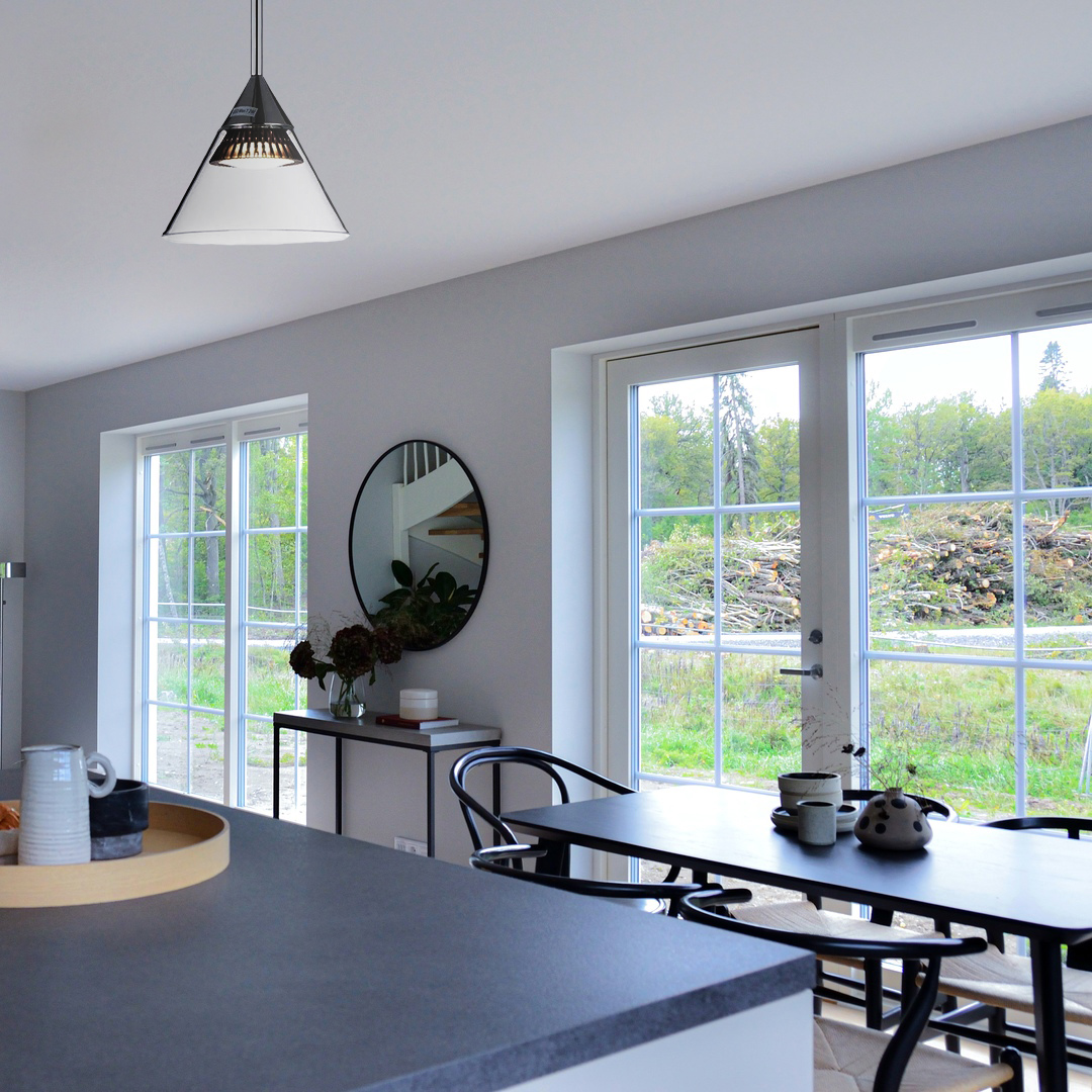 Подвесной светодиодный светильник ST Luce SL930.103.01