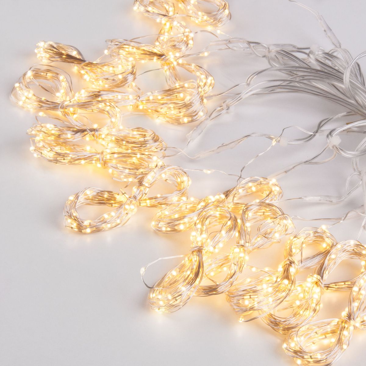 Гирлянда Eurosvet 200-006 200-006 теплый белый 2*2,6м IP20 a060422