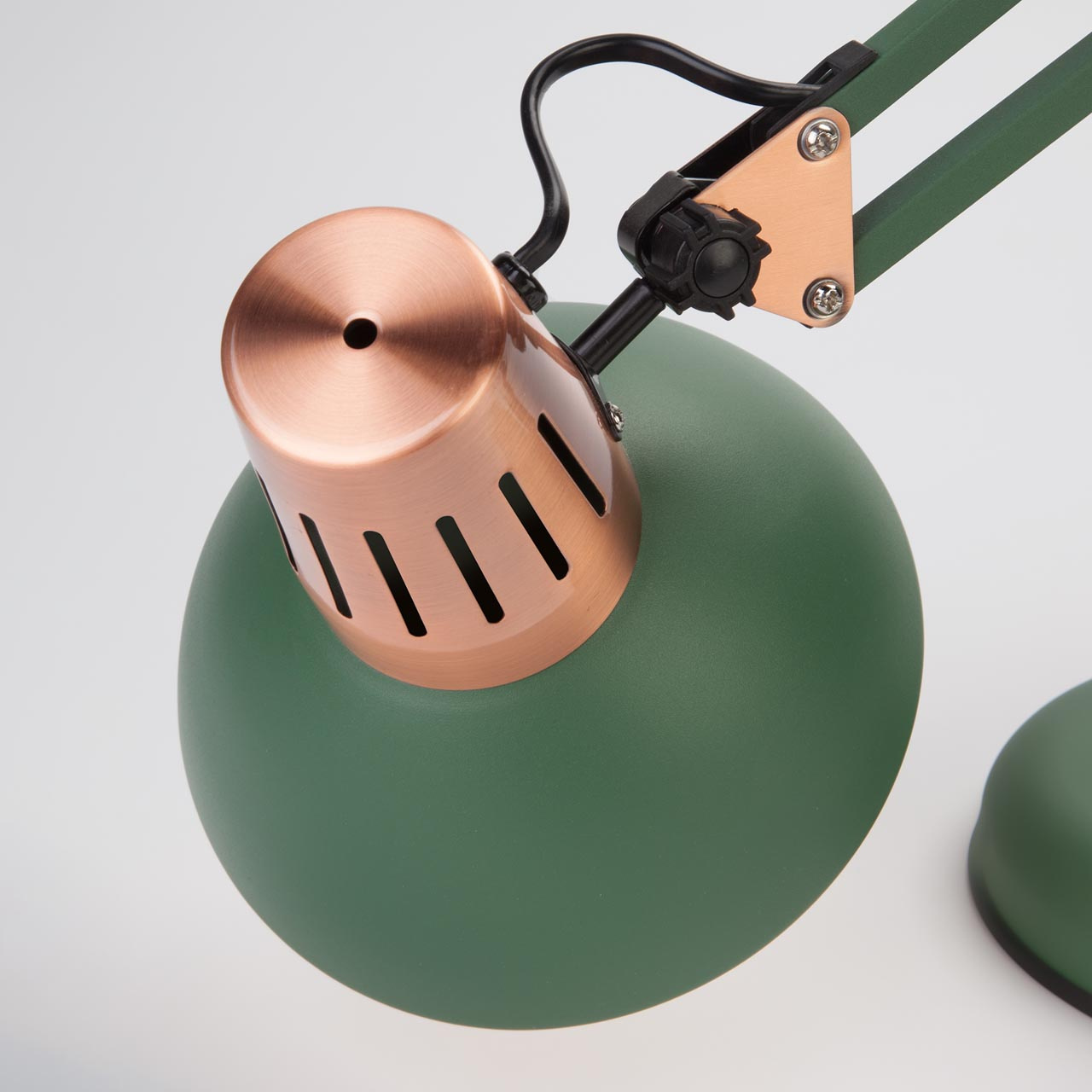 Настольная лампа Eurosvet Worker 01034/1 зеленый