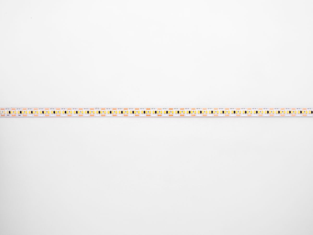 Светодиодная лента LEDS POWER 2835 240/м (18Вт/м) 12В нейтральная 002293