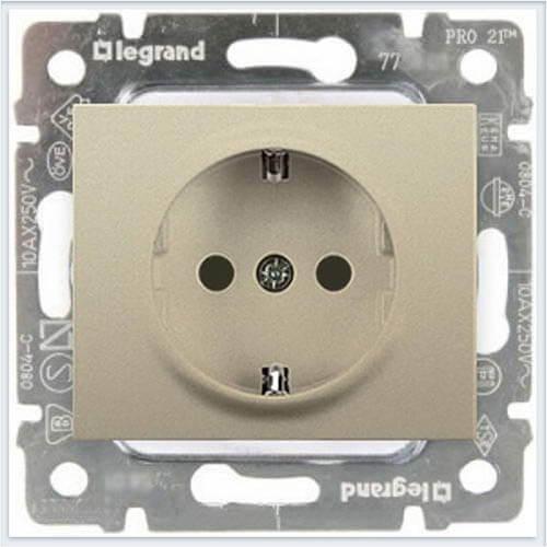 Розетка 2К+3 Legrand Galea Life 16A 250V с/з со шторками автоматические клеммы титановая 771463