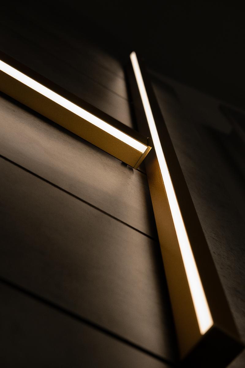 Настенный светодиодный светильник Milosh tendence 0843WL-24BK