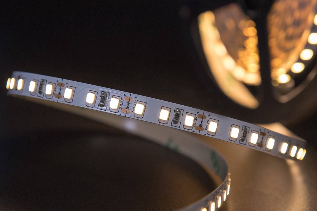 Светодиодная лента SWG SWG2120-12-12-WW 001576