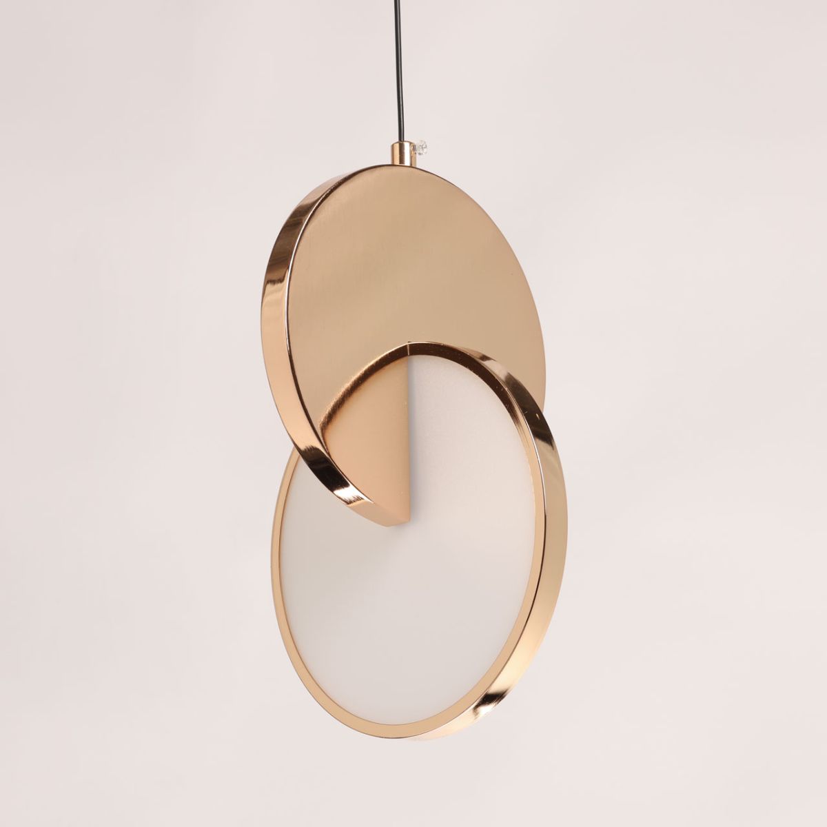 Подвесной светильник De Markt Стаут 702013101