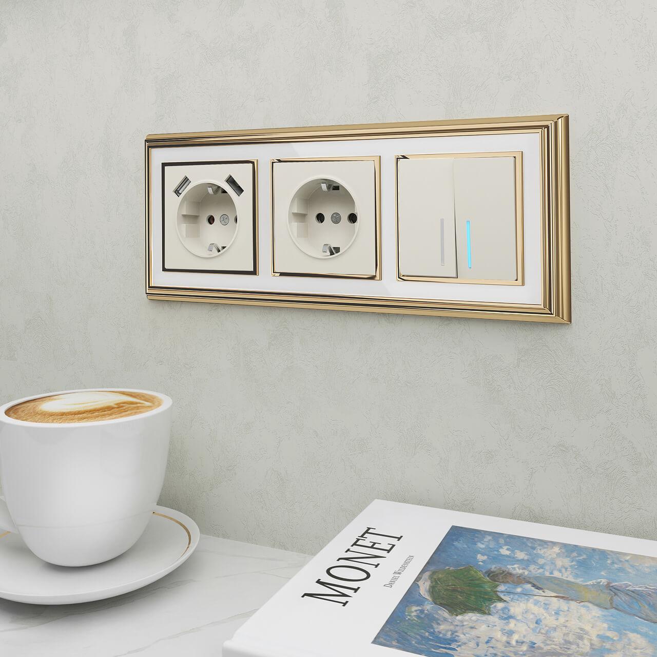 Рамка на 3 поста Werkel Palacio золото/белый W0031329 4690389159206