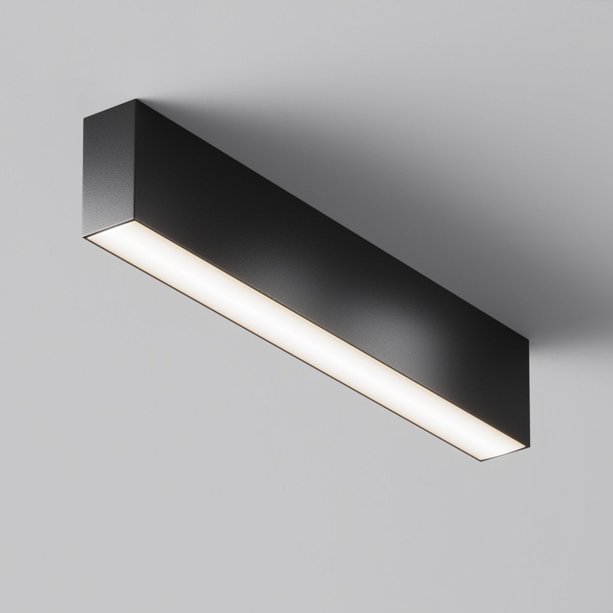 Линейный потолочный светильник Maytoni Basis C068CL-20W3-6K-B